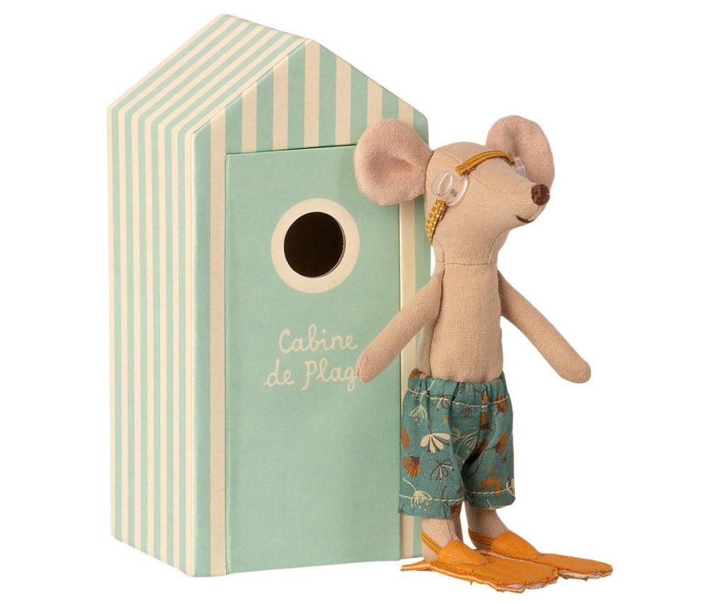 Maileg Beach Mice, Big Brother In A Cabine De Plage