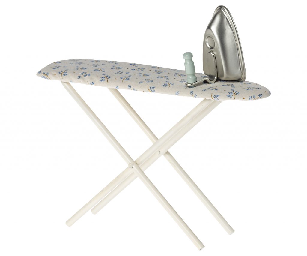 Maileg Miniature iron and ironning board