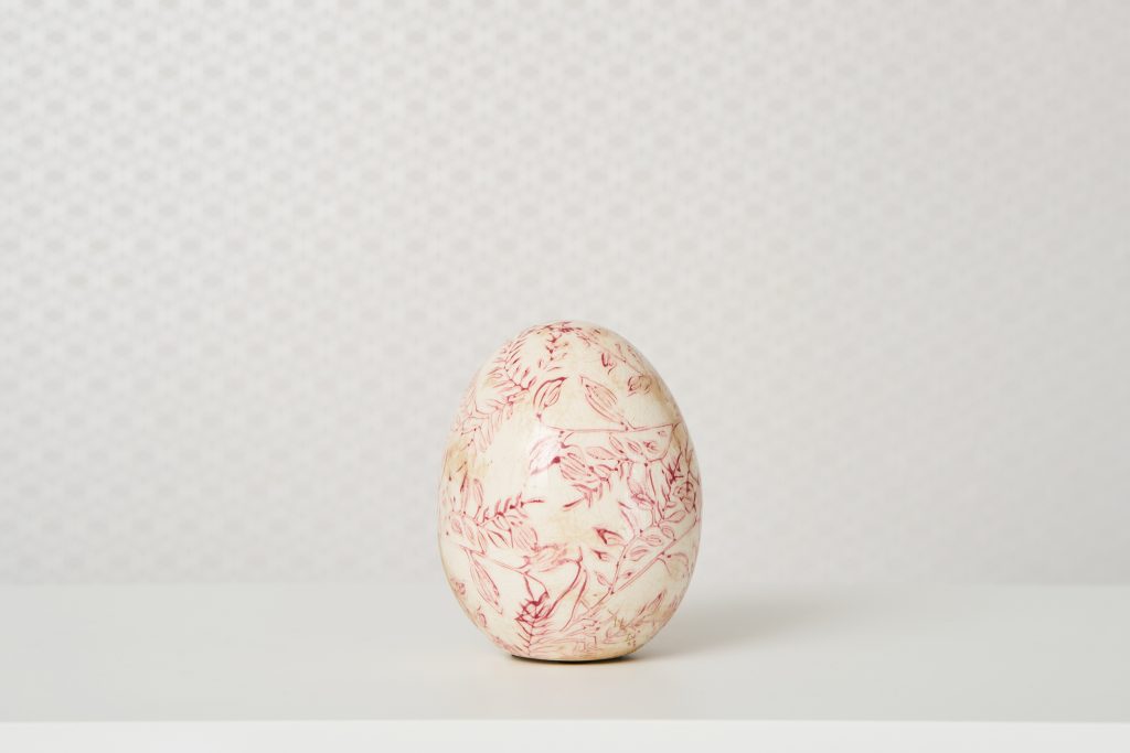 Ceramic Figurine, Antique Leaf, 9 x 12 cm