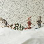 Maileg Winter mouse with ski set, Dad – Blue