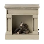 Maileg Fireplace, Mouse – Off white
