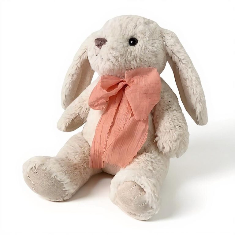 Marshyellow White Cinnabun Rabbit, Strawberry Gelato Scarf