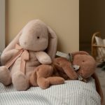 Maileg Sleeping bunny plush, Small – Soft brown
