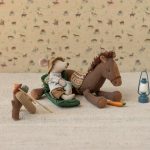 Maileg Hiker mouse, Big brother – Stripes, 2025