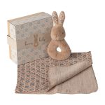 Maileg Rabbit rattle set – Cream peach