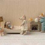 Maileg Bed, Mouse – Off white - Gallery Image