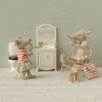 Maileg Tricycle Mouse, Big Sister – Green - Gallery Image