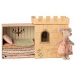 Maileg Princess and the Pea, Big Sister Mouse - Main Image