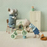 Maileg, Tricycle Mouse, Big Brother – Brown - Gallery Image